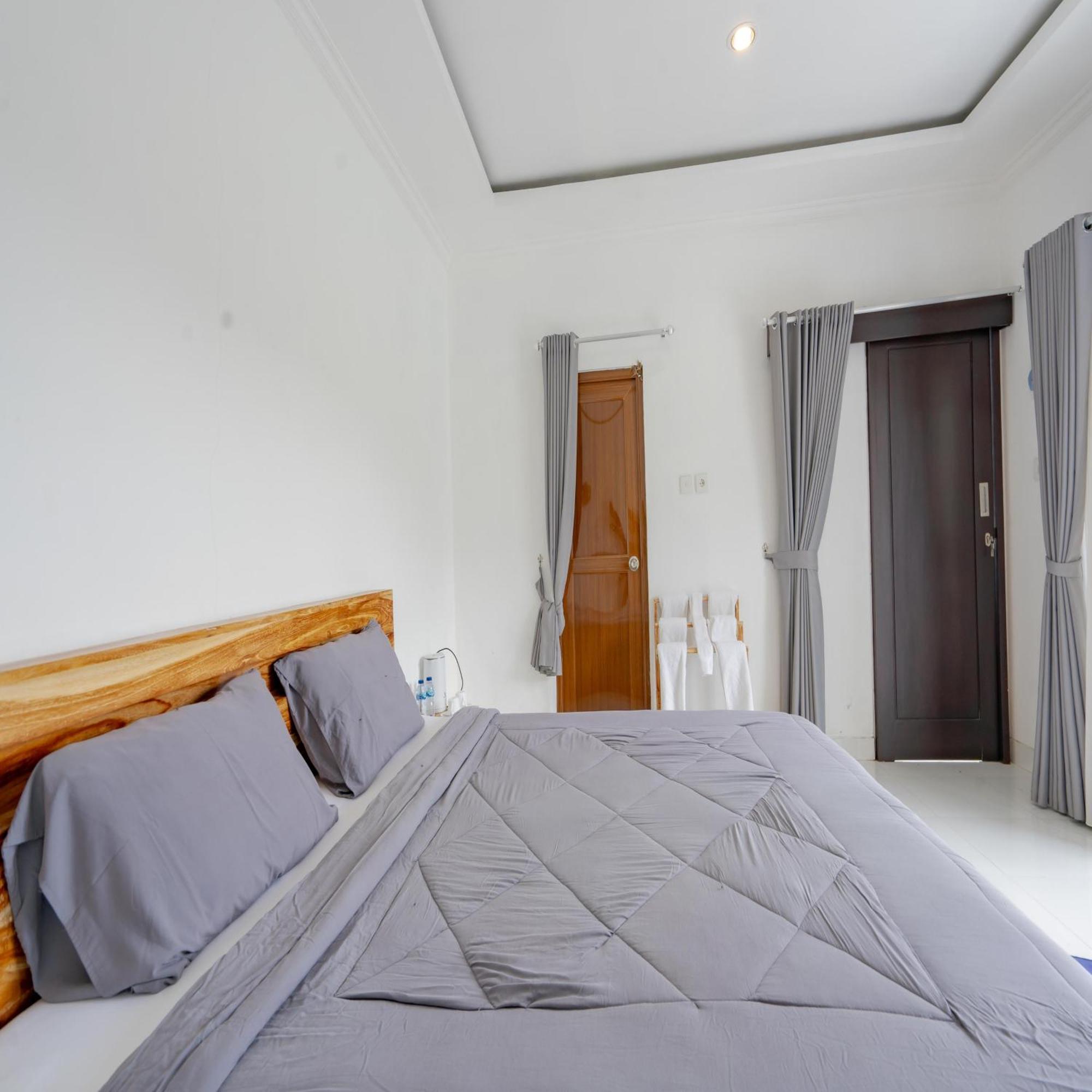 Batur Kencana Villa Mitra Reddoorz Baturaja  Exterior foto