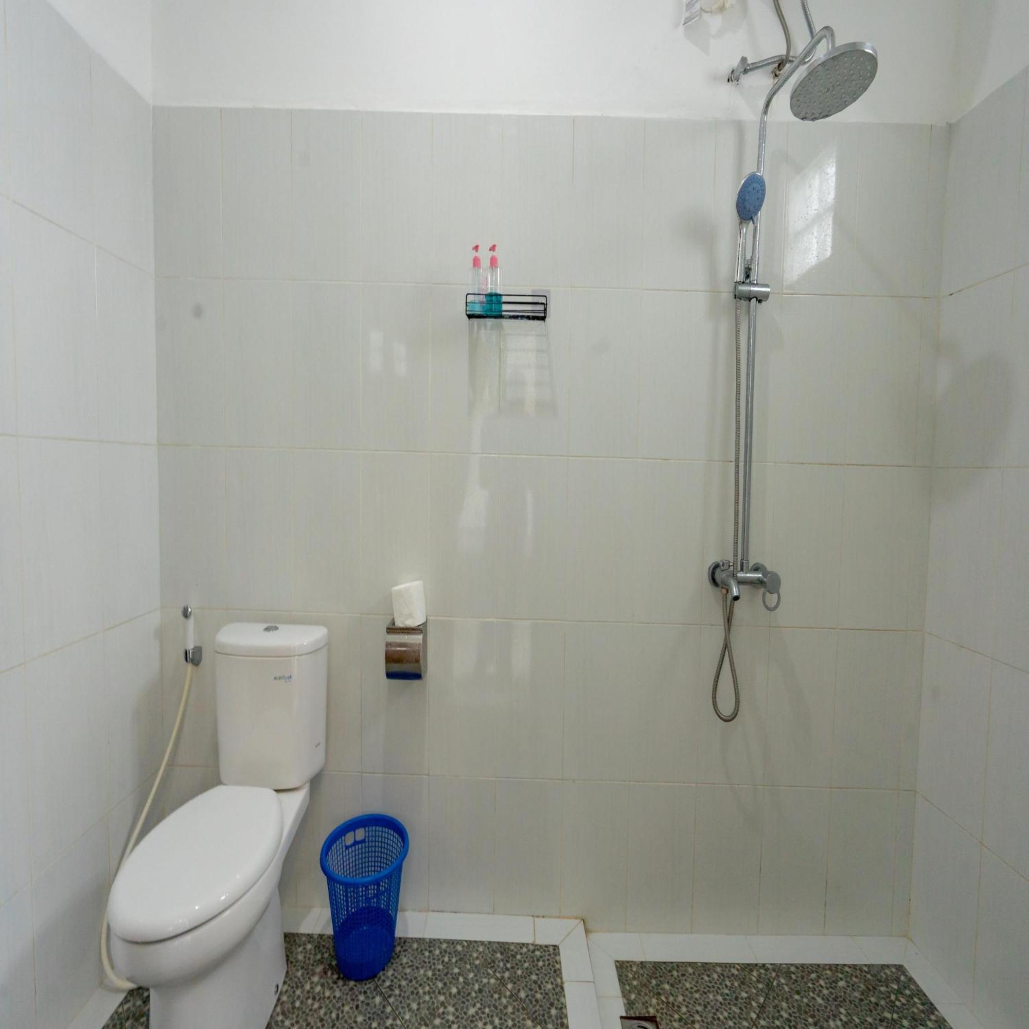 Batur Kencana Villa Mitra Reddoorz Baturaja  Exterior foto